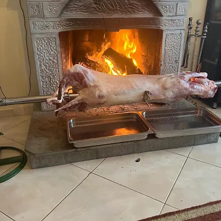 Bujtina Merturi * Bajram Curri