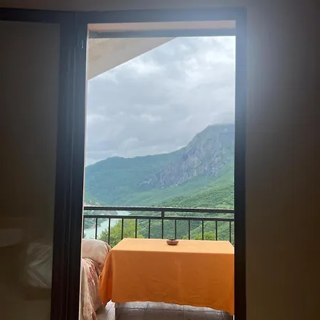 Bujtina Merturi Maison d'hôtes